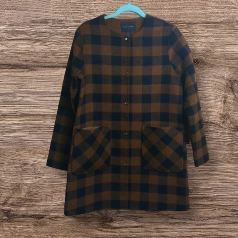 Tahari brown/black plaid wool coat. Small.